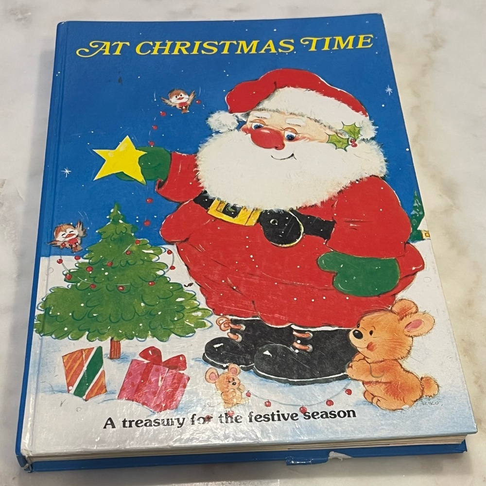 Vintage “At Christmas Time” Children’s Book 1992, Stories, Crafts & Songs - Picture 2 of 9